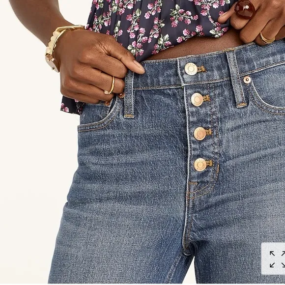 J. Crew NWT 10&quot; demi-boot crop jean in Stone Street wash. Button fly Item BF545