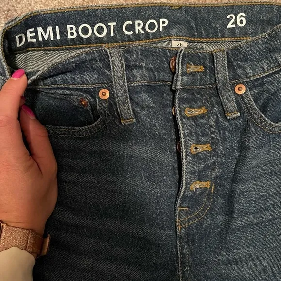 J. Crew NWT 10&quot; demi-boot crop jean in Stone Street wash. Button fly Item BF545