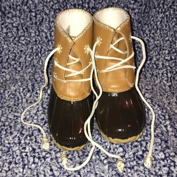 Jack Rogers NIB “Chloe” duck boots 9