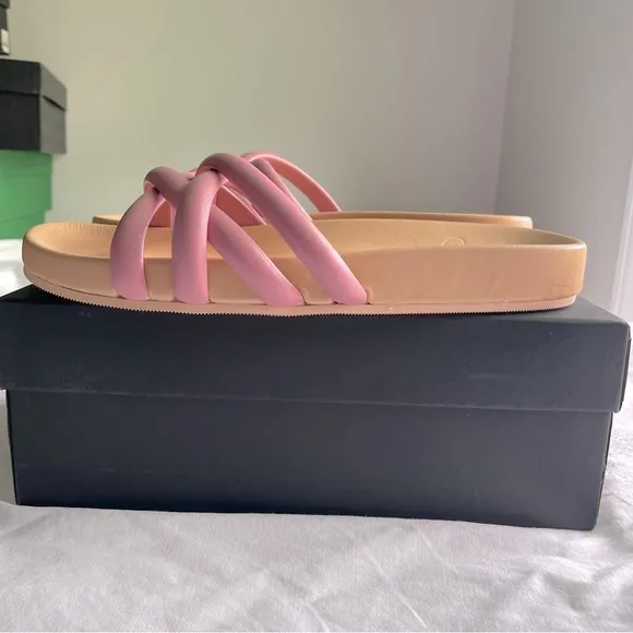 J.Crew Pacific cushy strap sandals