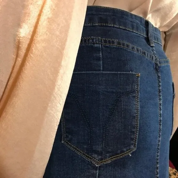 Jeans New. 1988 Button Front Raw Hem Fishtail Stretch Cotton Denim Maxi Skirt