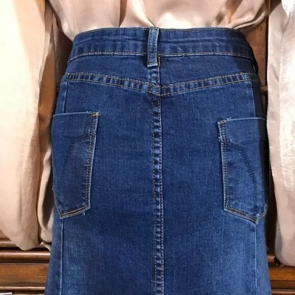 Jeans New. 1988 Button Front Raw Hem Fishtail Stretch Cotton Denim Maxi Skirt
