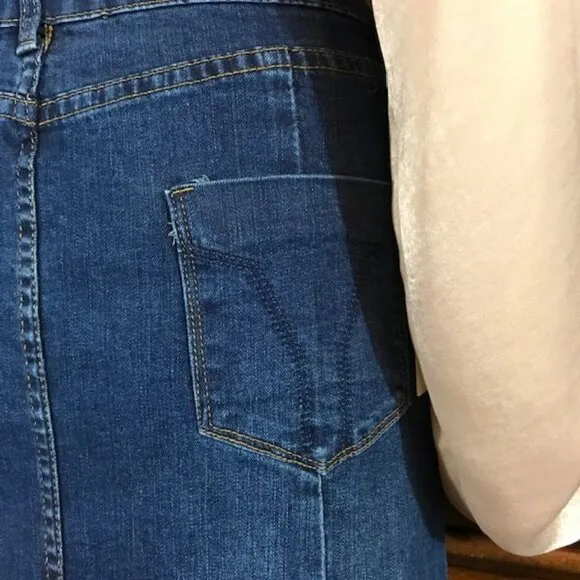 Jeans New. 1988 Button Front Raw Hem Fishtail Stretch Cotton Denim Maxi Skirt