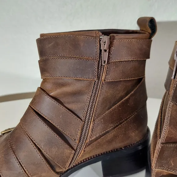 Jeffrey Campbell Belted Up Brown Leather Distressed Ankle Boots Women's Size 9.5