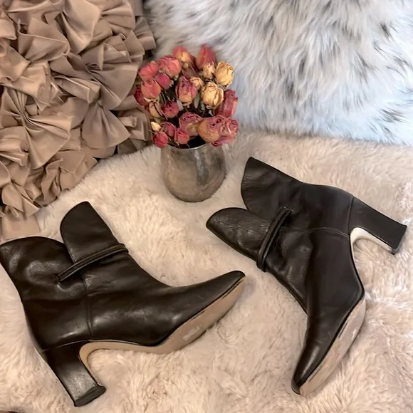 Jennifer Gucci Tia Brown Leather Heeled Ankle Boots Sz 8