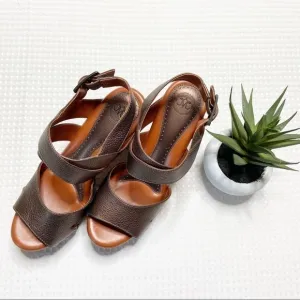 JOHNSTON &amp; MURPHY - Metallic Bronze Platform Heels