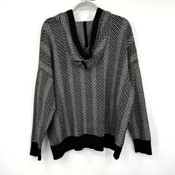 JOIE Women's Black &amp; White Chevron Long Sleeve Hooded Sweater Size 2x
