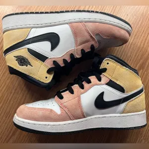 JORDAN 1 MID SE GS