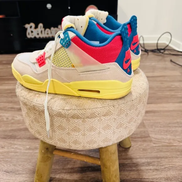 JORDAN 4 UNION GAUVE