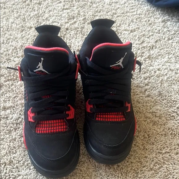 Jordan 4s Red Thunders