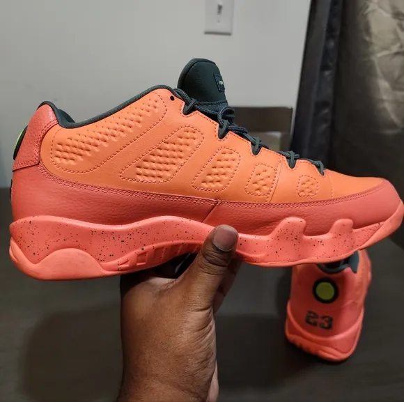 Jordan 9 Low &quot;Mango🥭&quot; Like New!!!