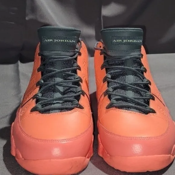 Jordan 9 Low &quot;Mango🥭&quot; Like New!!!