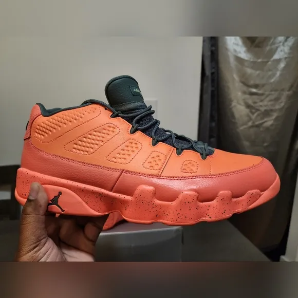 Jordan 9 Low &quot;Mango🥭&quot; Like New!!!