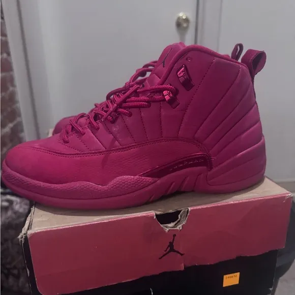 Jordan Retro 12 Gym Red Size 9