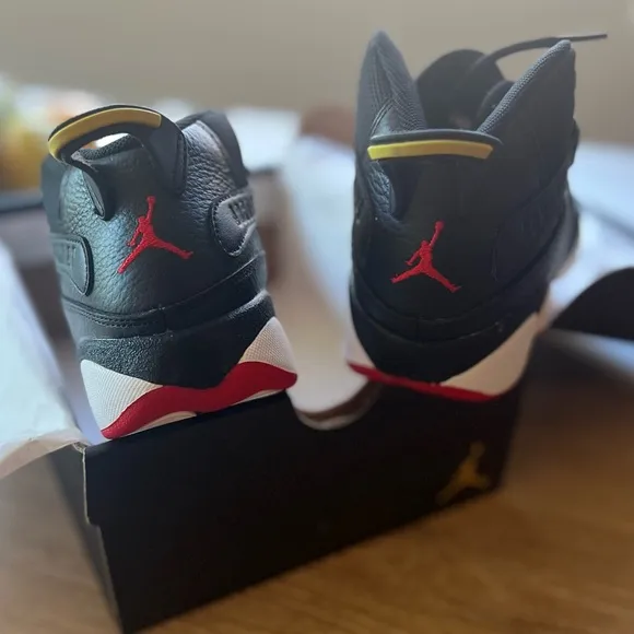 Jordan Sneakers 6 Rings PS