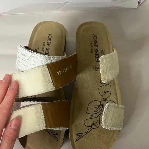 Josef Seibel white leather sandals EU 37 US 6/6.5