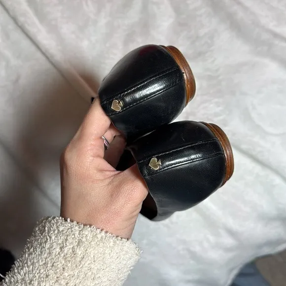 Kate Spade Pointed Flats Black size 8.5 - Comes with box!