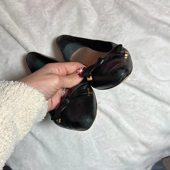 Kate Spade Pointed Flats Black size 8.5 - Comes with box!