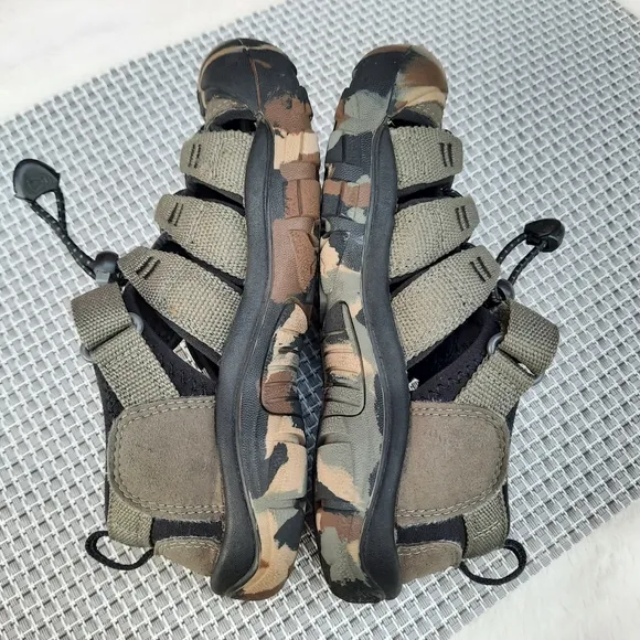 Keen Newport H2 Fisherman Camo Sport Sandals Water Shoe Sneaker Hiking Travel 1