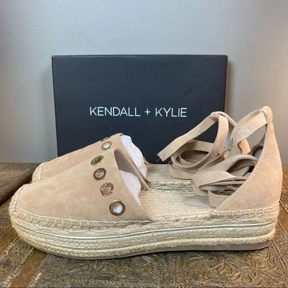 Kendall &amp; Kylie Espadrilles beige size 10 Ariela wrap ankle