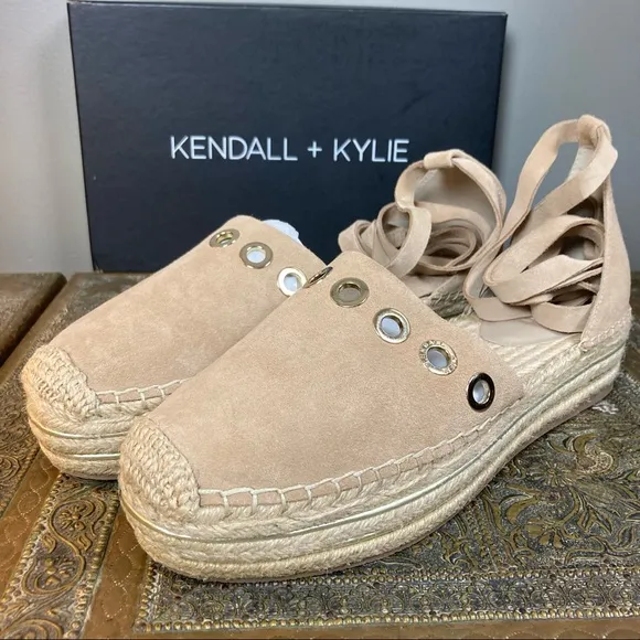 Kendall &amp; Kylie Espadrilles beige size 10 Ariela wrap ankle