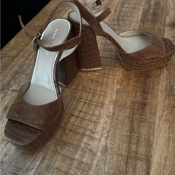 Kenneth Cole brown leather platform Dolly shoes sandals NEW ankle strap