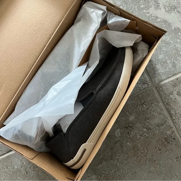 Kenneth Cole Un-Anchor CB Grey Loafers Shoes Size EU 42, US 9, UK 8.5 New in Box