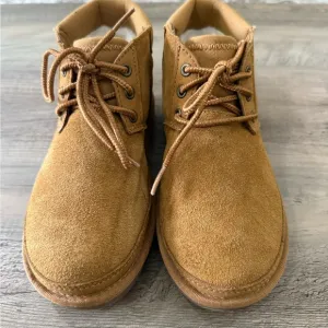 Koolaburra by UGG Boys Camel Fleece lined Boots Size 1