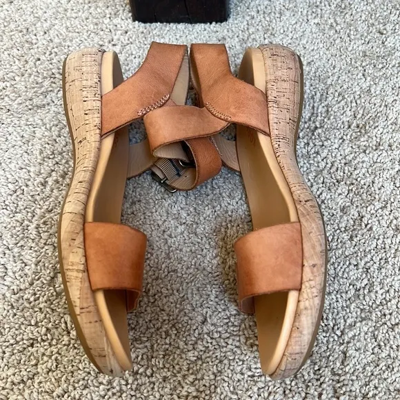 Kork ease 7M sandals with ankle strap .