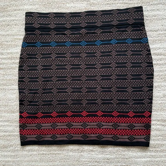 Krimson Klover Merino Wool Mini Sweater Skirt Black Brown Red Size Small