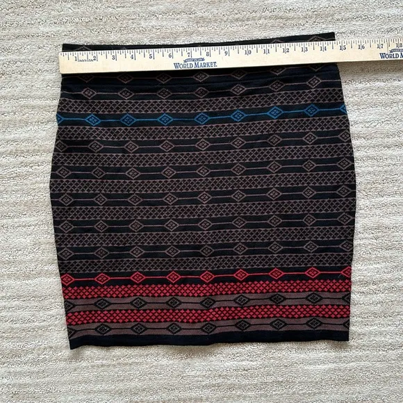 Krimson Klover Merino Wool Mini Sweater Skirt Black Brown Red Size Small