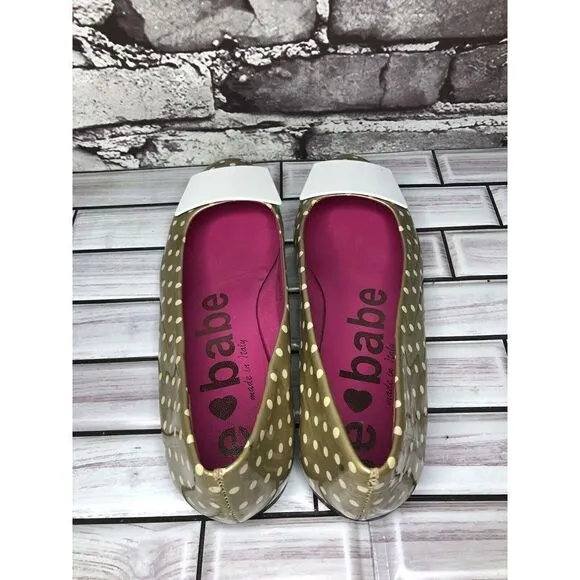 Le babe Taupe Patent Leather Polka Dot Bow Ballet Flats Shoes Women Sz 36.5EU/6M