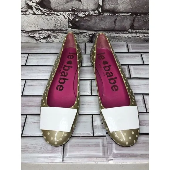 Le babe Taupe Patent Leather Polka Dot Bow Ballet Flats Shoes Women Sz 36.5EU/6M