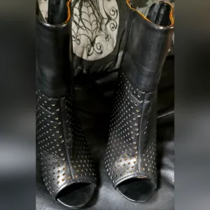Leila Stone Black Peep Toe Ankle Boots &quot;Melesa&quot; Sz8