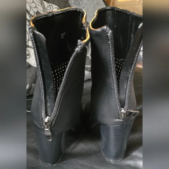 Leila Stone Black Peep Toe Ankle Boots &quot;Melesa&quot; Sz8