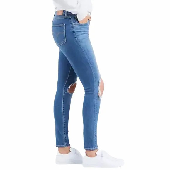 Levi's 721 High Rise Skinny Jeans with rip knee size 25
