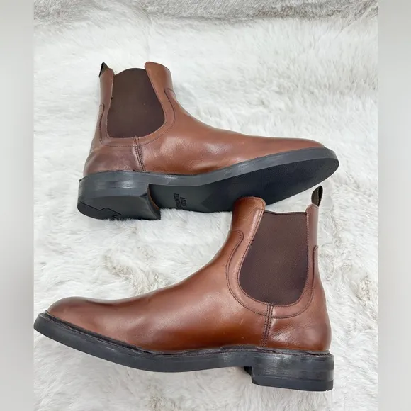 Like NEW Allen Edmonds Dawson Chelsea Boots Men’s 11D Brown leather