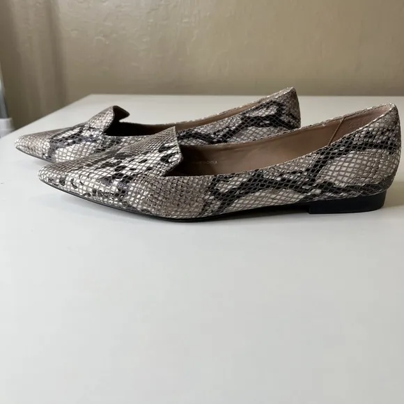Linea Paolo Leather Portia Snake Skin Pointed Toe Flats Loafer Slip On Preppy 8M