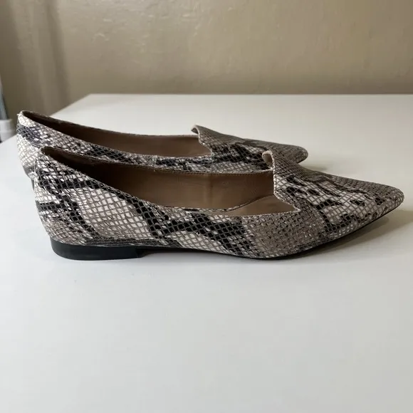 Linea Paolo Leather Portia Snake Skin Pointed Toe Flats Loafer Slip On Preppy 8M
