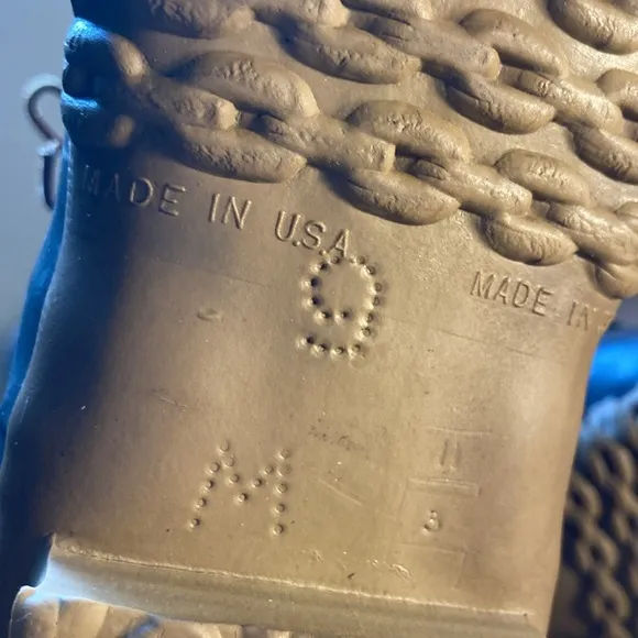 L.L.Bean Maine hunting boots chocolate brown 9