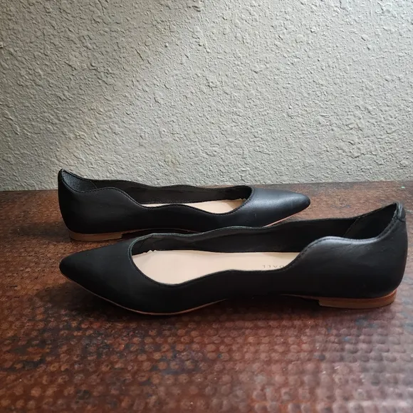 Loeffler Randall Milla Scallop Flat in Black