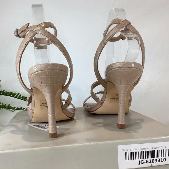 MARC FISHER DERIC2 ANKLE STRAP SQ TOE CROC EMBOSSED SANDALS NIB SZ 8