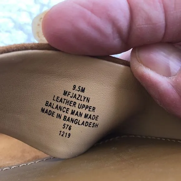 Marc Fisher Jazlyn Light Brown Suede Studded Espadrilles Size 9.5 M NIB