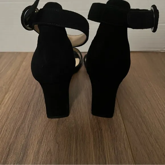 Marc Fisher LTD Black Suede Block Heel Sandals Size 8M