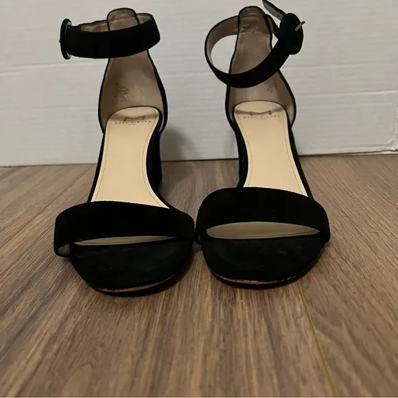 Marc Fisher LTD Black Suede Block Heel Sandals Size 8M