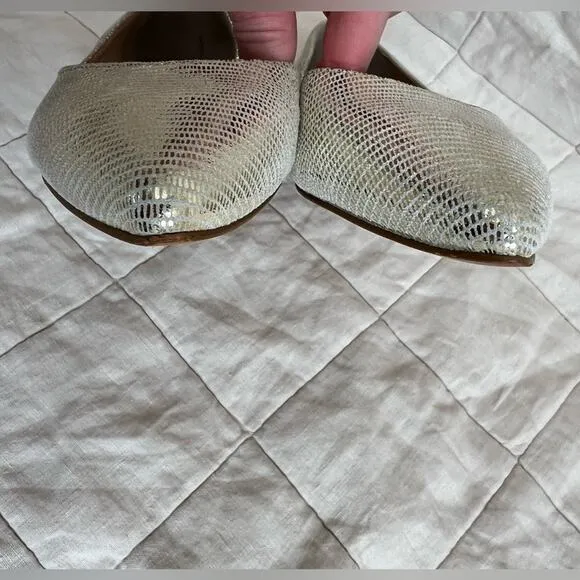 Marc Fisher LTD Neutral Gold Metalic Textured Sunny Half D’orsay Flats - 6.5