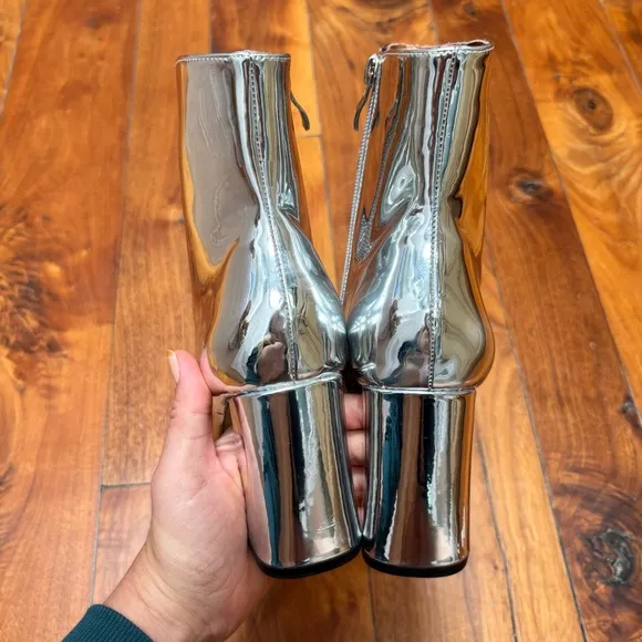 Matiko Metallic Silver Pointed Toe Block Heel Booties 7.5