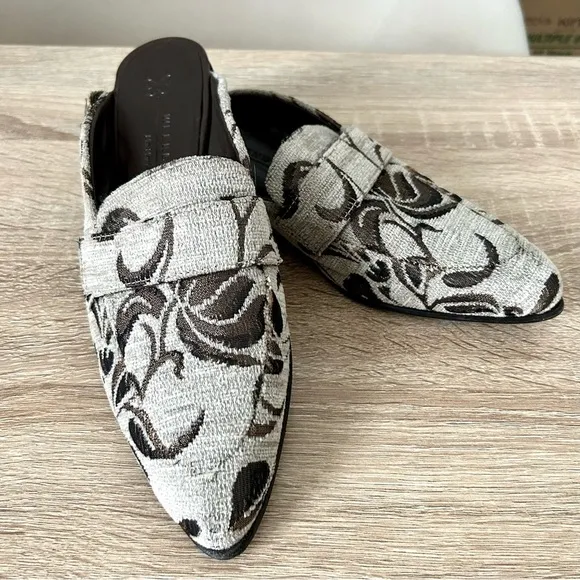 MaxMara Weekend Brown/ Gray Velvet Mules Floral Tapestry/ Tapis Pointed Toe