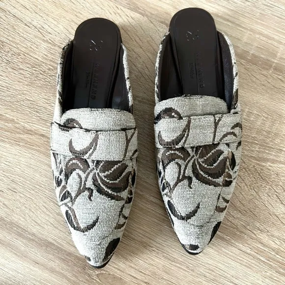 MaxMara Weekend Brown/ Gray Velvet Mules Floral Tapestry/ Tapis Pointed Toe