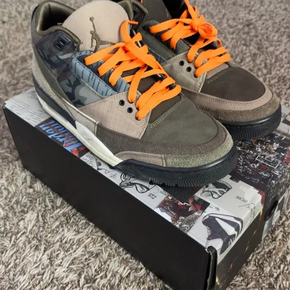 Men's Camouflage Sneakers with Orange Accents